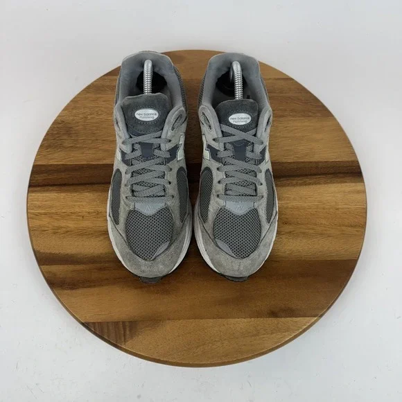 Mens New Balance 2002R Gray Suede Athletic Running Sneakers Shoes Size 8.5 D GUC - Picture 4 of 9